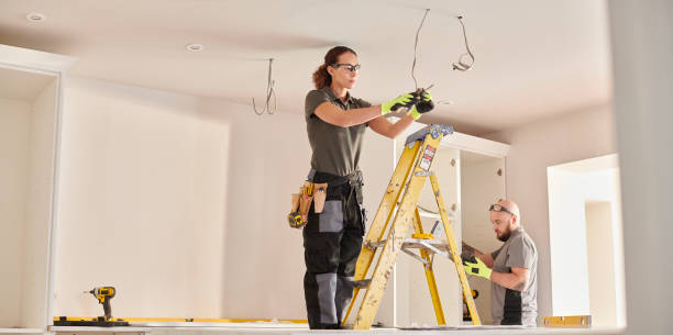 Best Affordable Emergency Electrician  in Freeman, SD